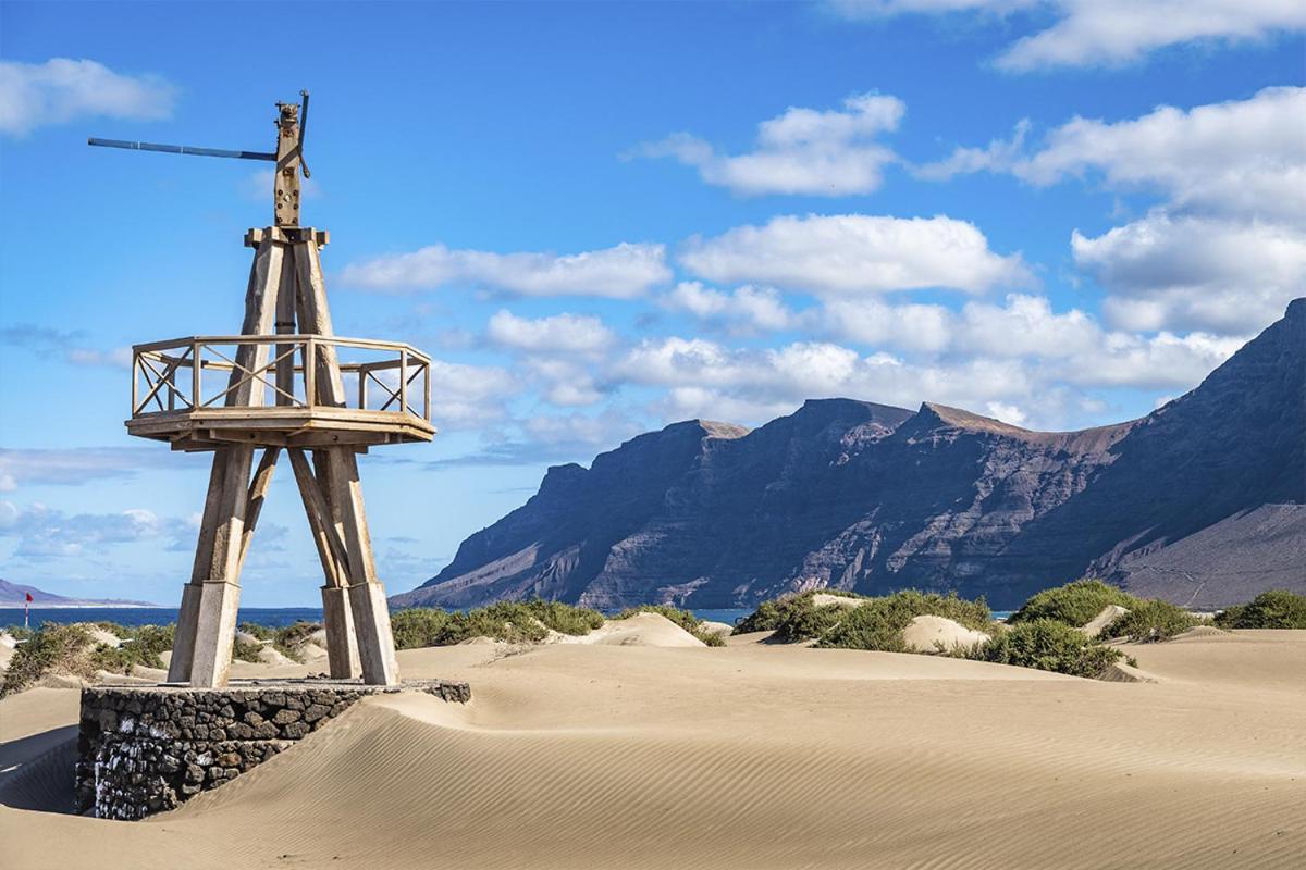 Casa Rosa Lägenhet Famara Exteriör bild